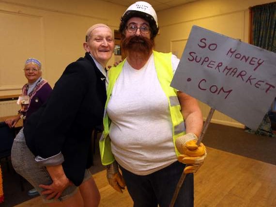 Large crowds enjoy spectacular Okehampton carnival
