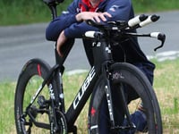 Cyclist Andrew giving his all in pursuit of gold medal glory at Invictus Games