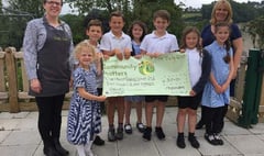 Primary school donation from shoppers’ scheme