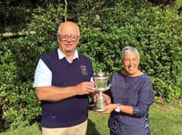 Oke golfers play for salver and trophy
