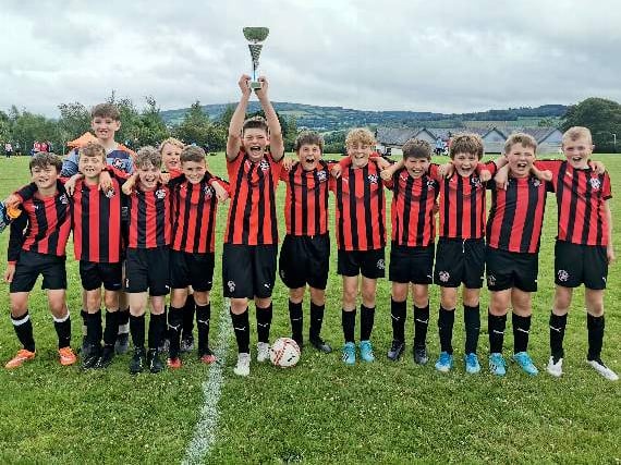 Tavistock Tinners under 12s team celebrate a well deserved victory