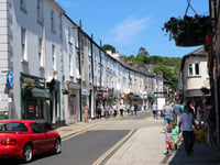 Dormitory town fears raised by councillors