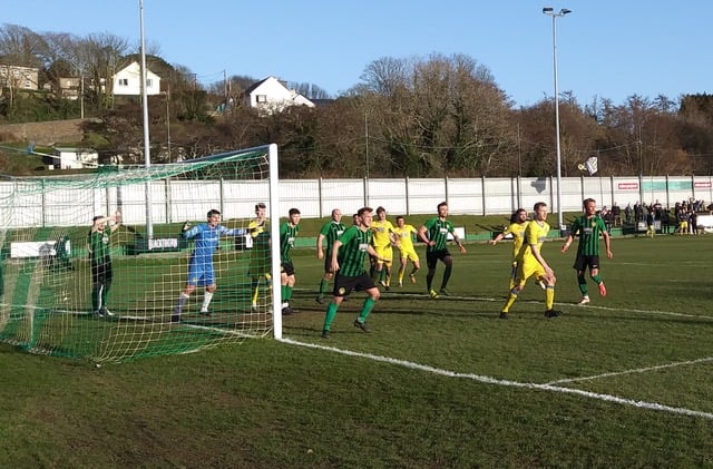 St Blazey defend another Argyle corner