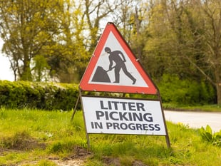 Okehampton Town Council debates litter station in Simmons Park