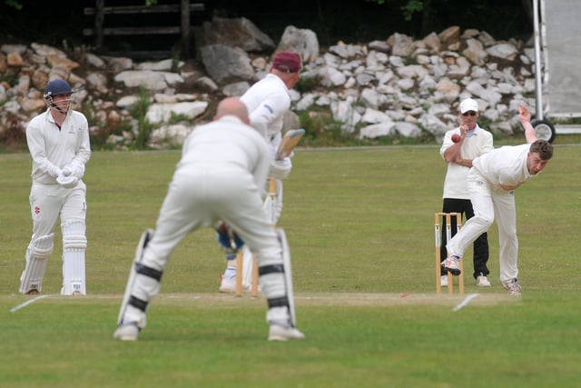 Wayfarers drop into relegation scrap
