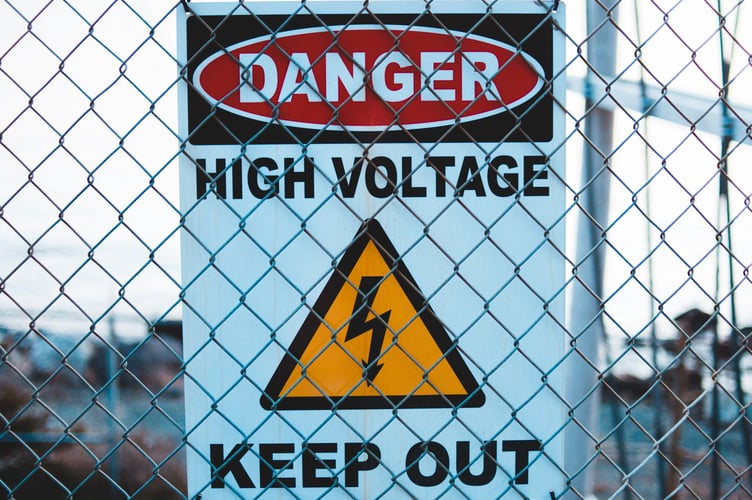 high voltage danger keep out sign