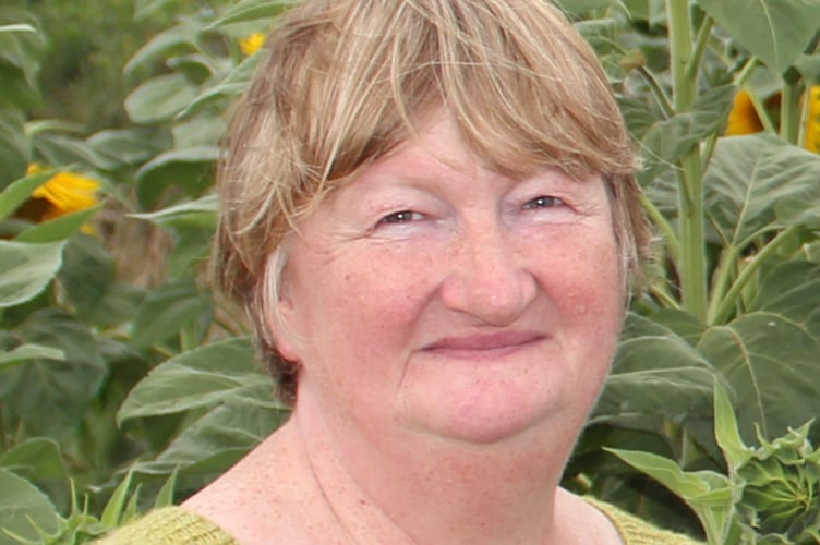 caroline mott