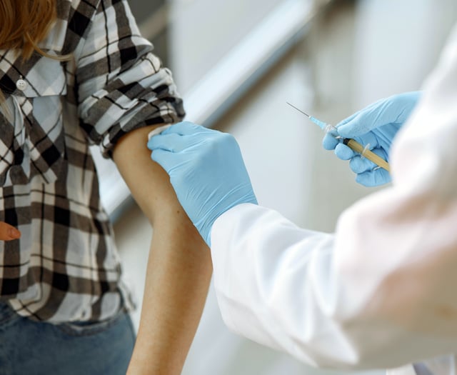 Pregnant women urged to get vaccinated against flu and Covid-19