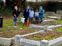 Schoolchildren help cemetery to go 'green'