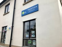 Help with online services at the library