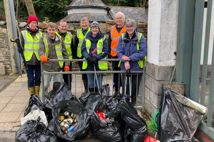 Okehampton Rivers Improvement Group litter pic Jan 2023