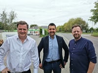 Councillors secure support from MP for street lighting boost in Bow
