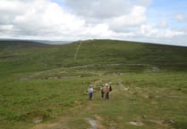 OKEHAMPTON RAMBLING CLUB: Visiting the historic sites on Dartmoor