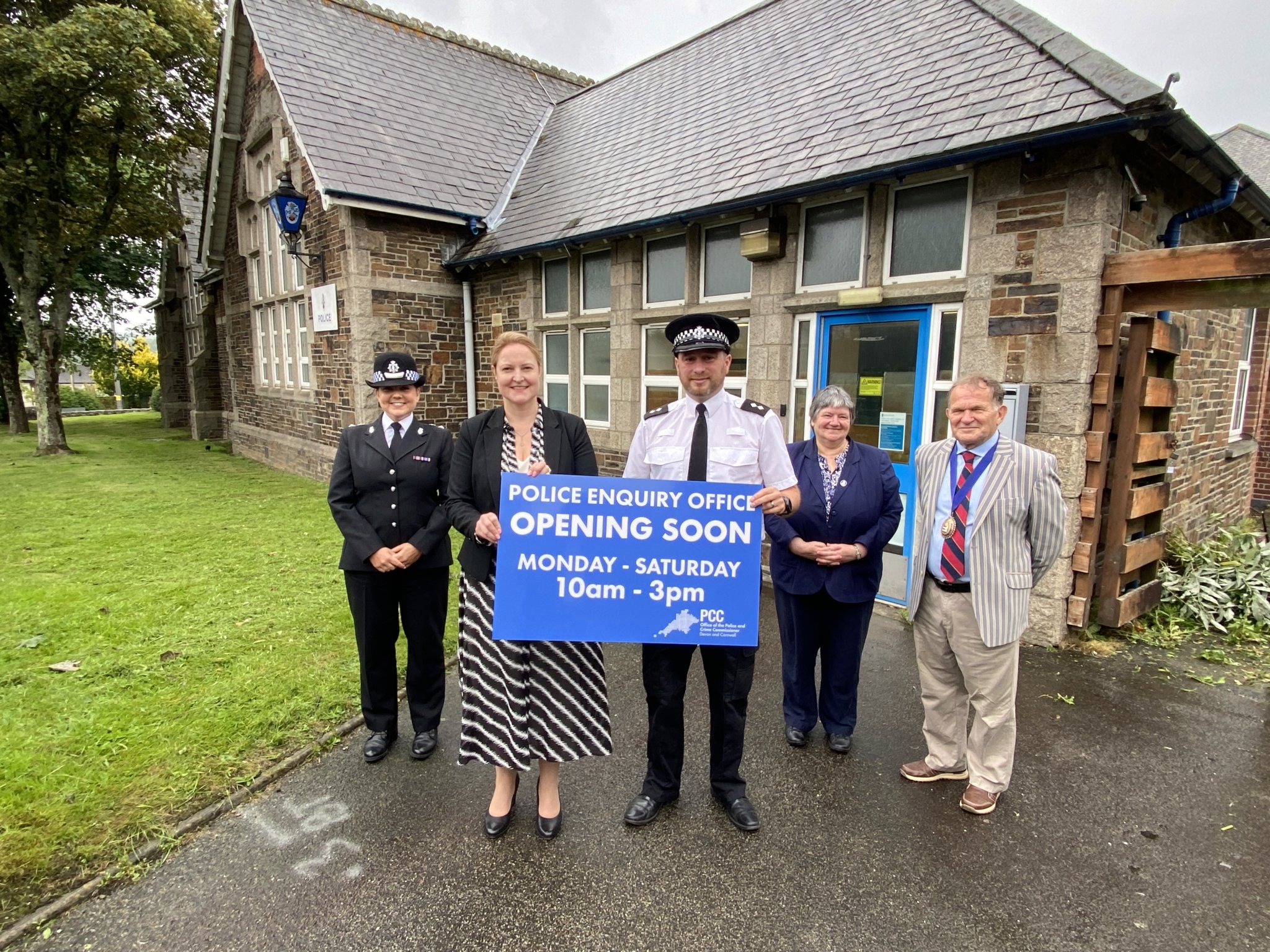 Okehampton police desk reopening pushed forward
