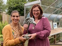 Crediton artist Catherine West receives the Heather Jansch Award 
