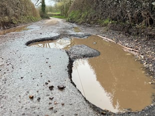 Average South West driver hit for £1.5k pothole damage
