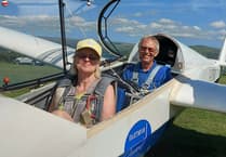 Brentor gliders offer novice women lessons