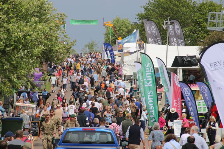 A busy avenue at the Devon County Show.  AQ 4267
