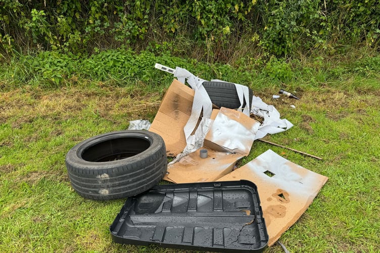Rubbish at The Rec in Crediton.  AQ 8049