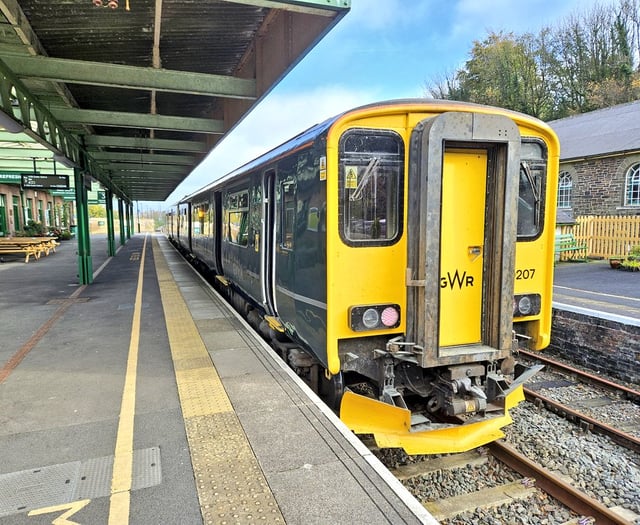 Storm Goretti shuts Dartmoor and Tarka lines