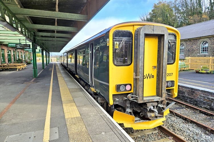 A train departing Okehampton station