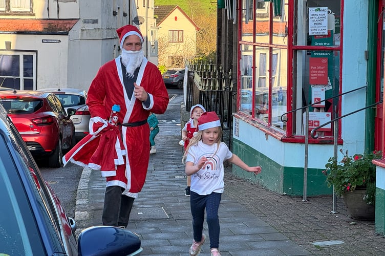 Taking part in the Santa Dash.  AQ 9113
