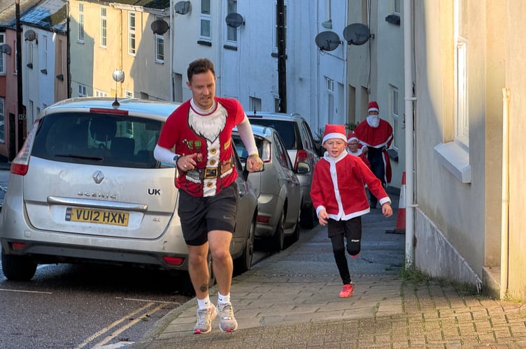 Making Fore Street hill look easy.  AQ 9084
