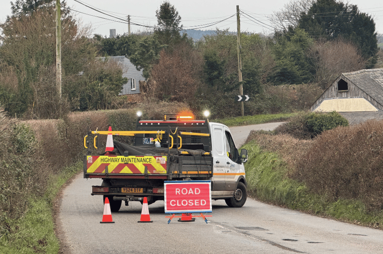 Road closure on B3220