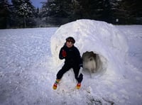 Princetown children build a play igloo