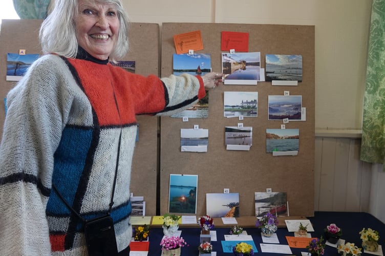 Pat Moss points our her prizewinning photo