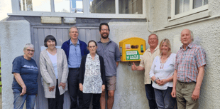 Lifesaving defibrillator installed in Belstone