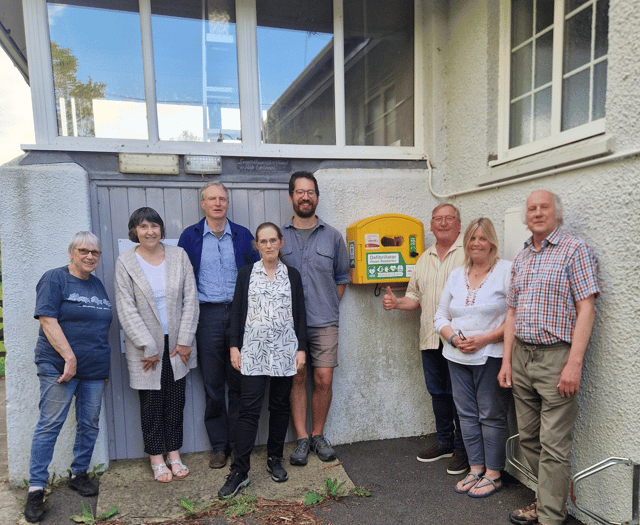 Lifesaving defibrillator installed in Belstone