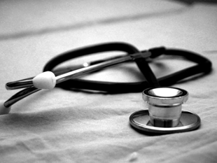 NHS urges patients to attend appointments as doctors go on strike 
