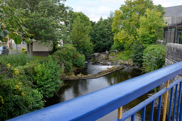 A folk trail around Oke's Folk Trail on Wednesday August 13 starts at the West Ockment Bridge with folk music from Wren musicians joined by local heritage guide Paul Rendell. (Picture: Wren Music)