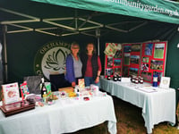 Traditional town fair draw hundreds
