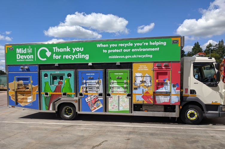 Mid Devon District Council recycling lorry