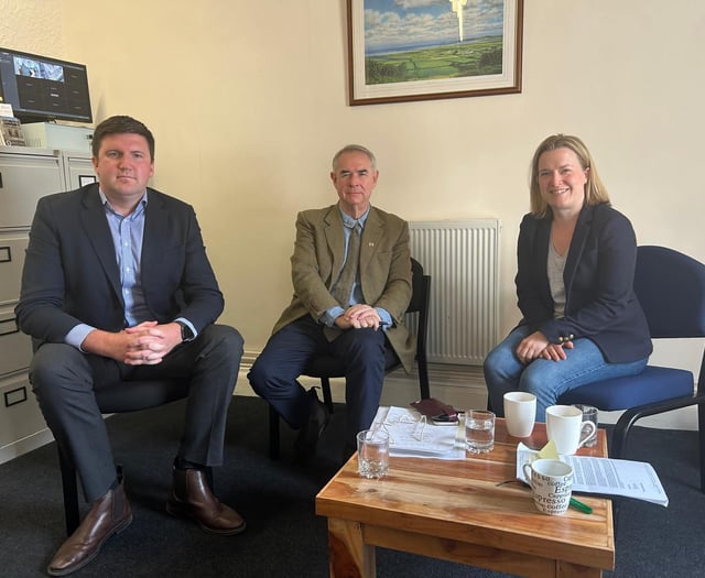 MPs urge bus boss to make U-turn on school services