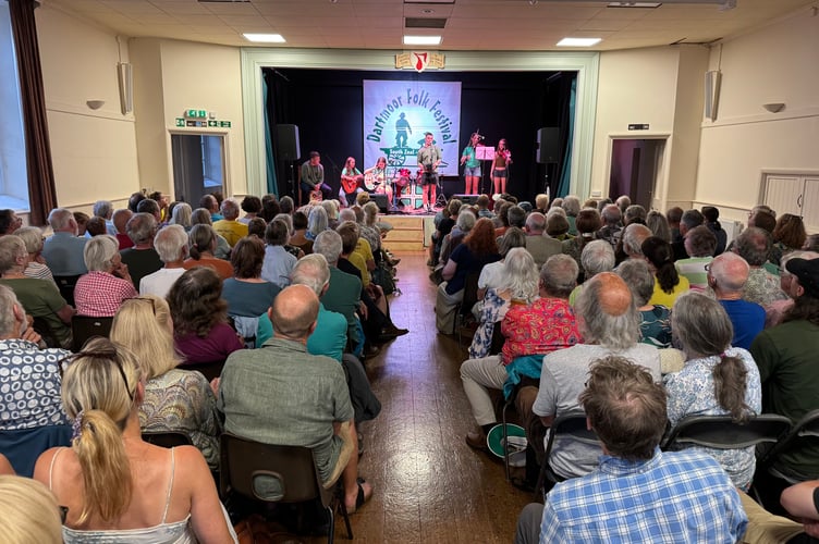 One of the packed concerts. AQ 9539