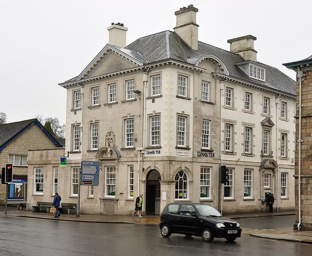 Okehampton Lloyds Bank set to close
