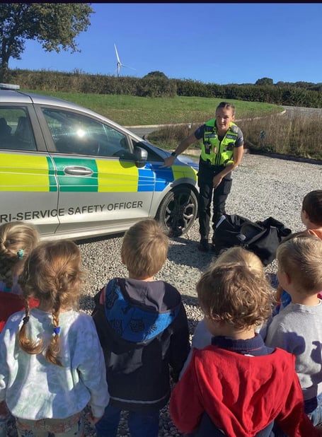 Dragonflies and Ladybirds from Tiny Tots Nursery at Lawhitton enjoyed a visit from their local Tri-Service safety officer and local PCSO. 