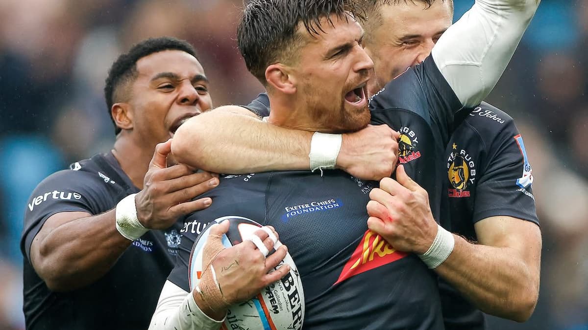 England star Slade pledges future to the Exeter Chiefs