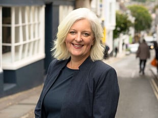 Devon MP secures PM’s pledge on school smartphone use