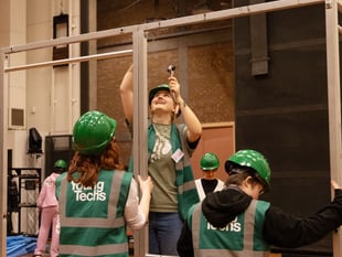 Young people invited to participate in theatre technician course