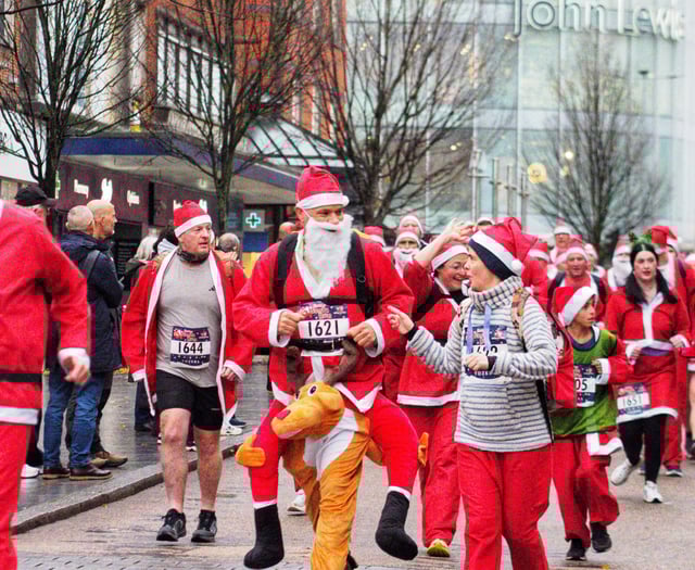More than 750 join Santa Run through Exeter