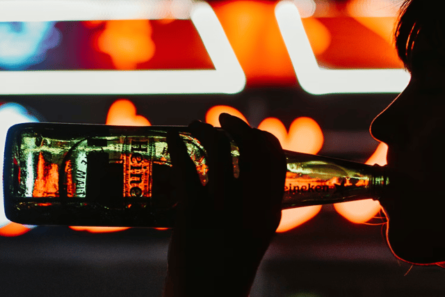 Police warn of drink spiking this festive season