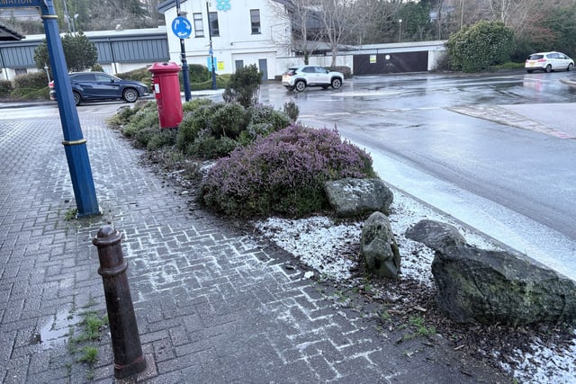 Okehampton's first snow as Met issues warning