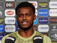 Argyle confirm Mumba departure to League One rivals