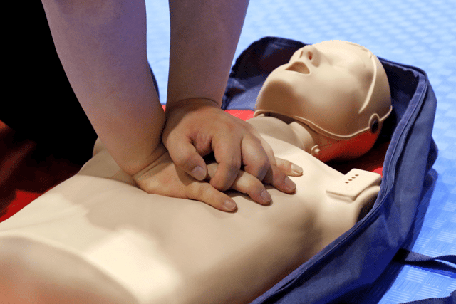 Ambulance service offers CPR and defibrillator training