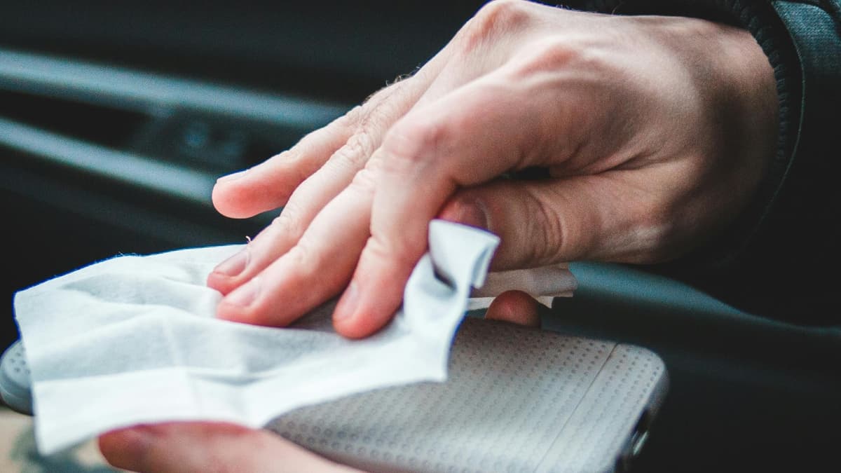 Health agencies give warning over contaminated alcohol-free wipes