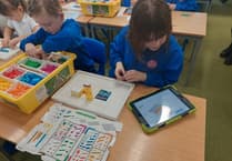 Lifton pupils design and make mini-robots